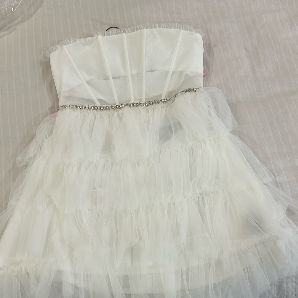 Betsy Adam size 10 white chiffon bustier dress with added crystal belt